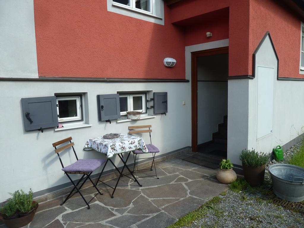 Villa Schnuck - das rote Ferienhaus Bad Gastein Zimmer foto