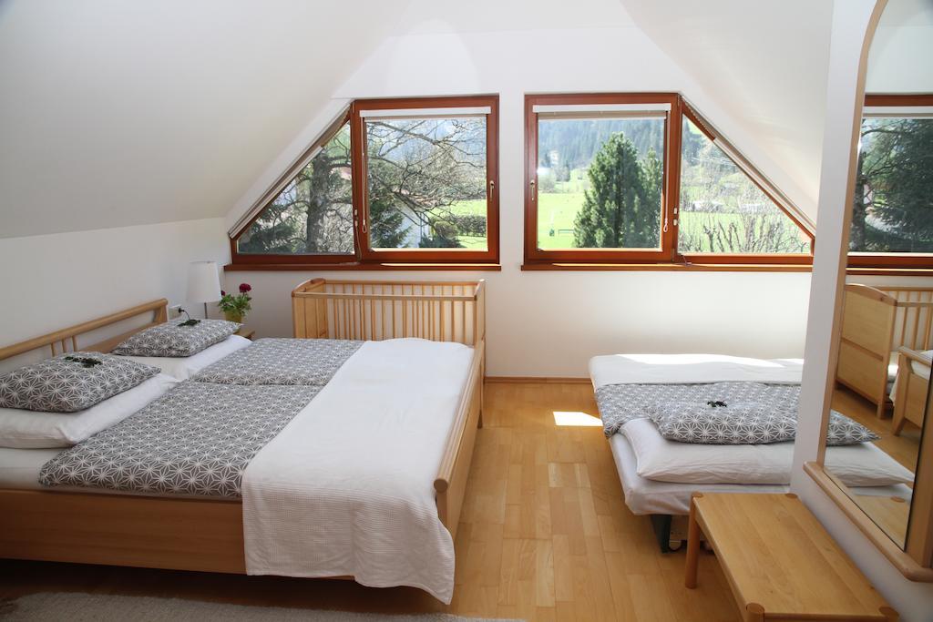 Villa Schnuck - das rote Ferienhaus Bad Gastein Zimmer foto